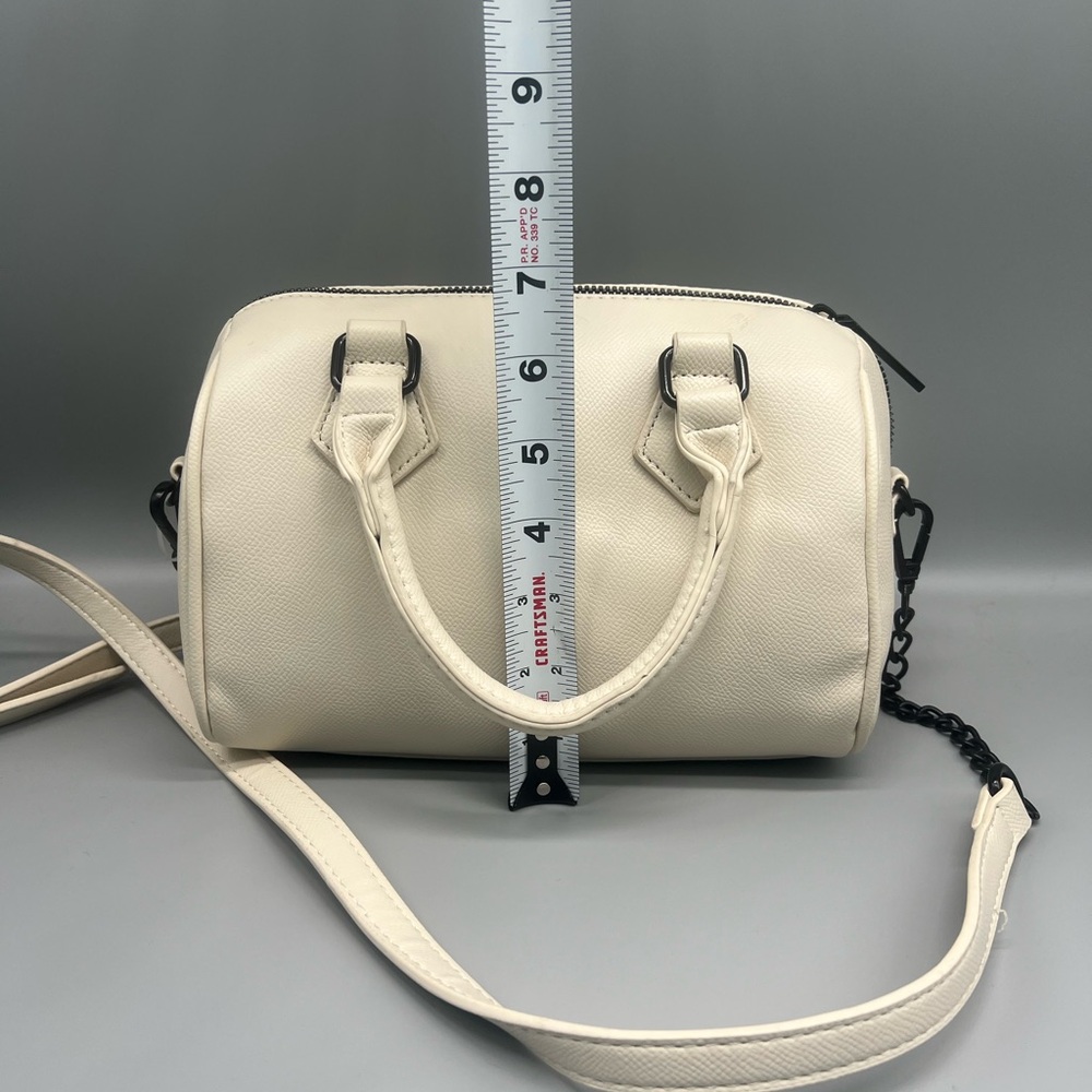 Betsey Johnson XOJEAN crossbody purse - Picture 5 of 11